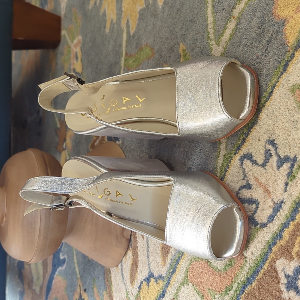 Ouigal Josie Size 40 Silver Suede Gray Slingback Heels